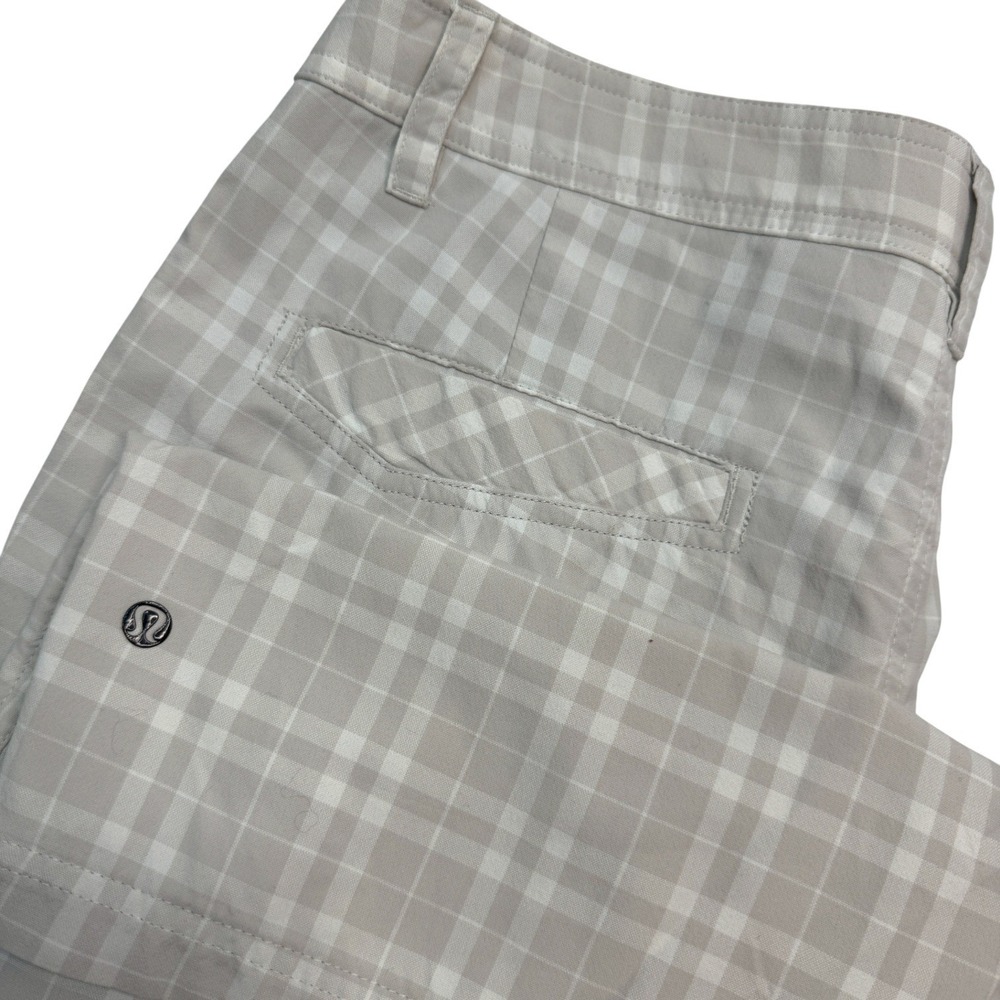 Lululemon‎ Commission Shorts Mens 34 Tan White Plaid Golf Casual Technical
